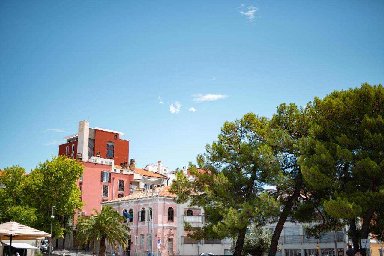 Koper Seaside Residence Bagian luar foto
