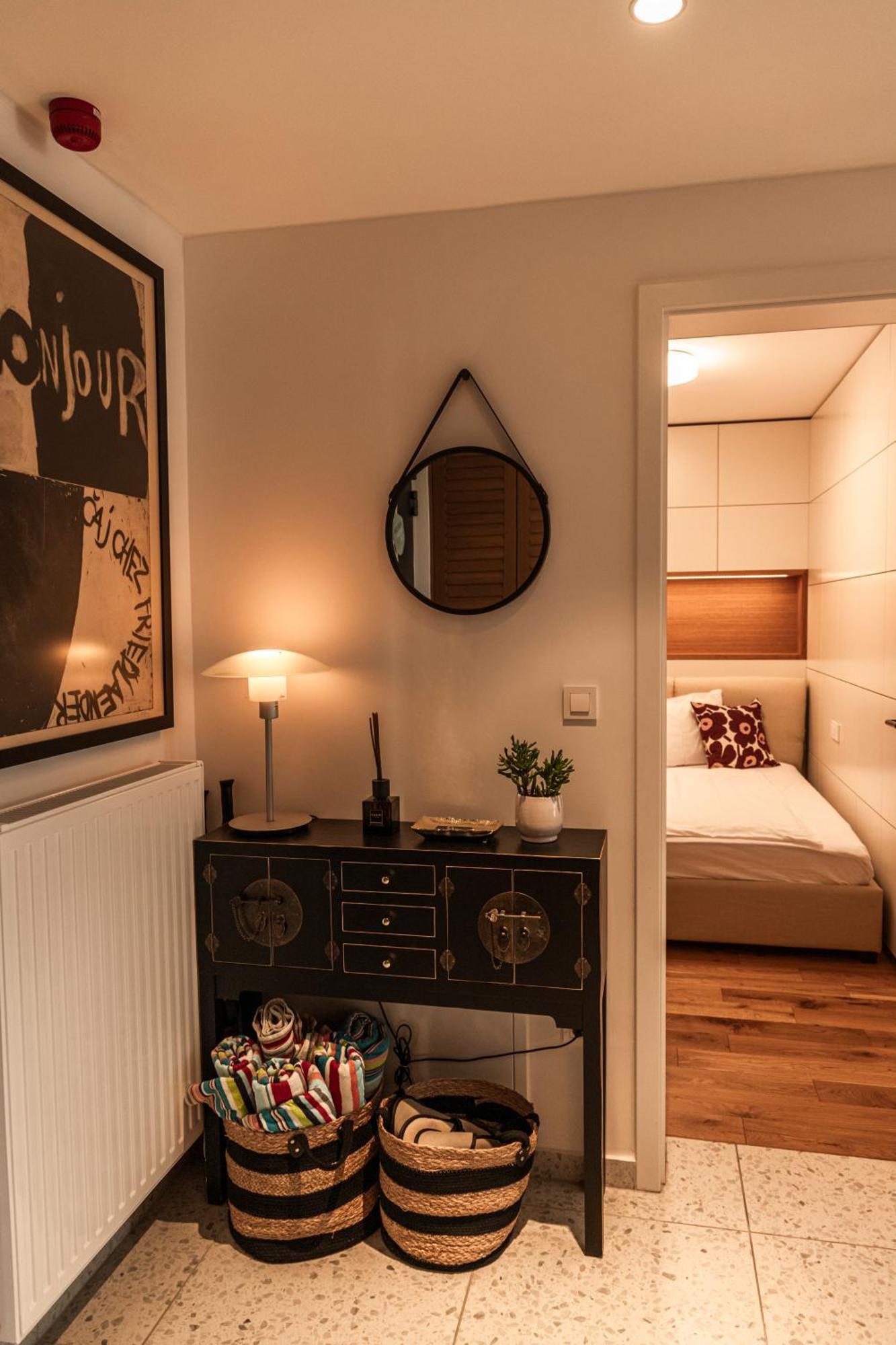 Koper Seaside Residence Bagian luar foto