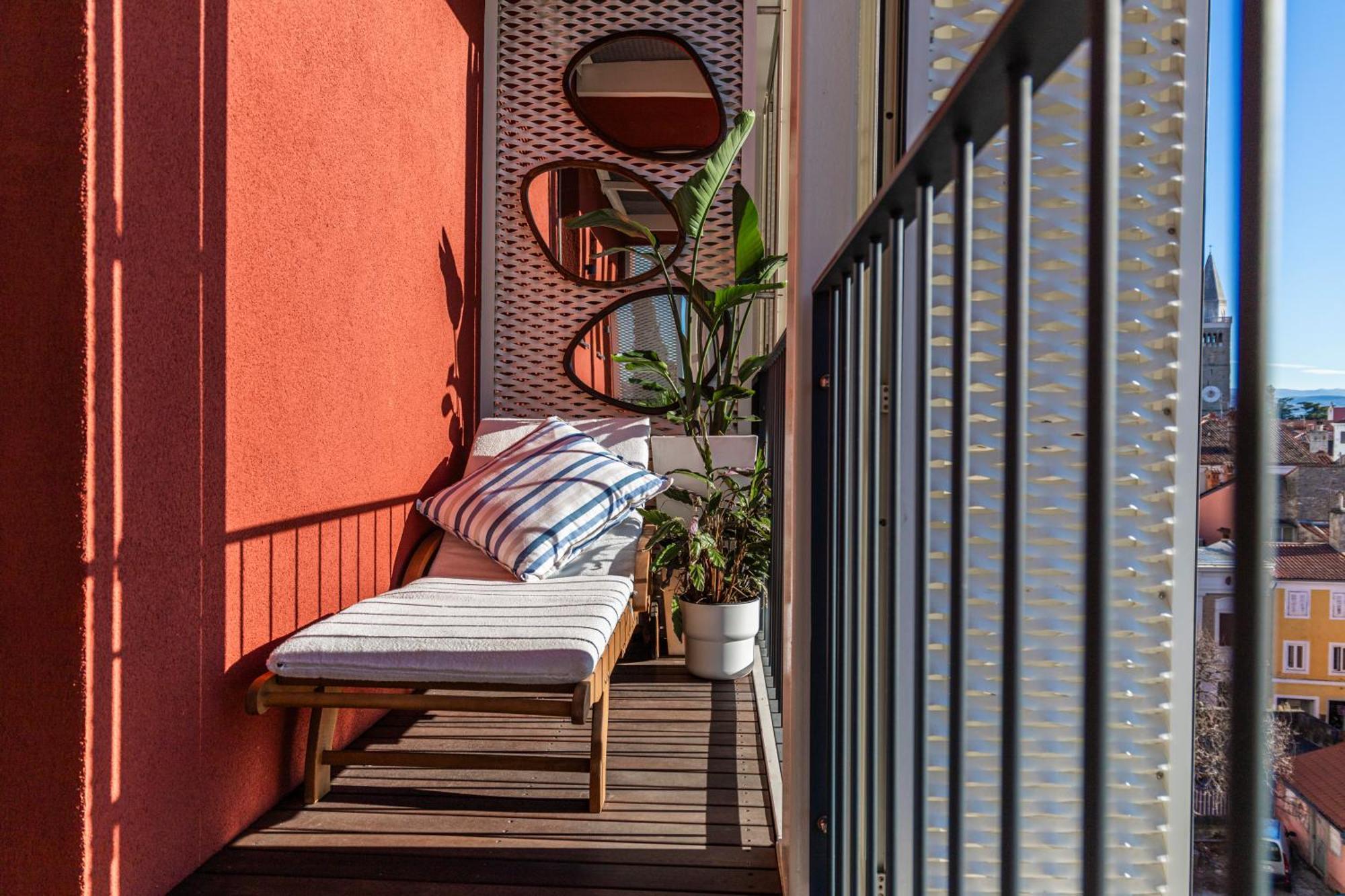 Koper Seaside Residence Bagian luar foto